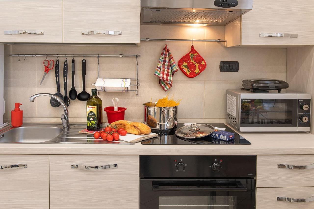 La Preziosa Apartment Duomo เนเปิลส์ ภายนอก รูปภาพ