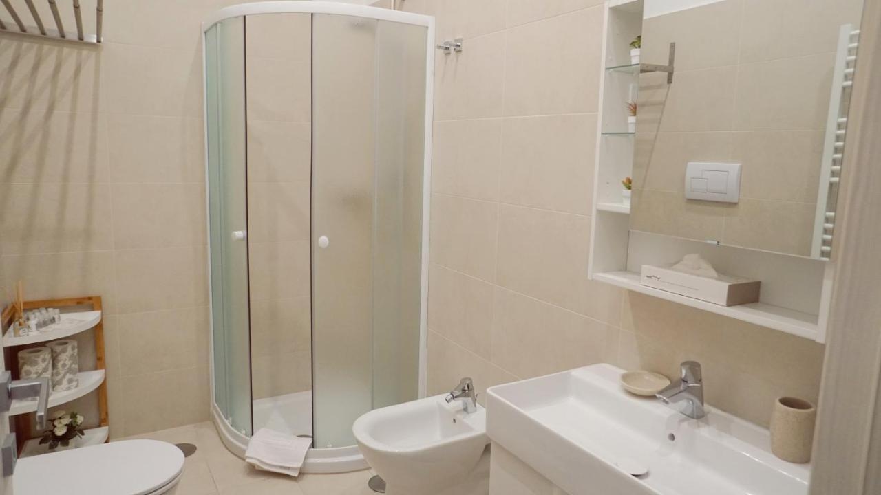 La Preziosa Apartment Duomo เนเปิลส์ ภายนอก รูปภาพ